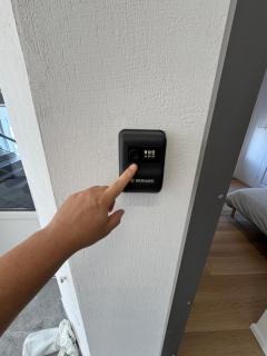 11A Airport Apartment - 2