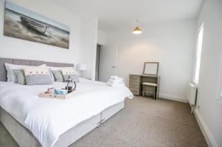 K Suites - Lake View Apartments - 4