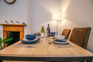 K Suites - Lake View Apartments - 6