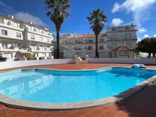 Elegant 3-bed family beach house with large pool area - 6