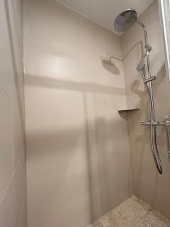 Modern Studio Near Nation 2 Guests in Gonnet - 5