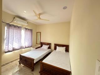 Hotel Lodge Agarkar - 1