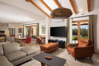 Casa Ginetto for 8 people near Pula with infinity 45 m2 and extra kids pool & large garden - Šišan - 1