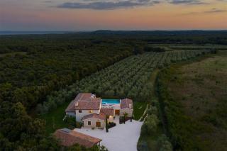 Casa Ginetto for 8 people near Pula with infinity 45 m2 and extra kids pool & large garden - Šišan - 9