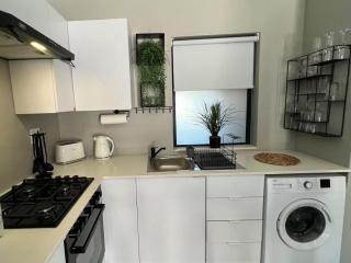 The Patio, 31 Millennial Arch - 1