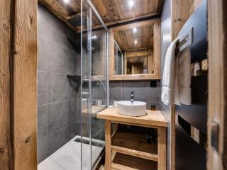 Résidence Val D'isere Village - Appartement entièrement rénové, au pied des pistes MAE-3323 - 1