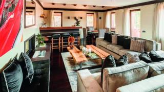 Chalet gracefully in the heart of the prestigious Village - 7