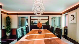 Chalet gracefully in the heart of the prestigious Village - 5