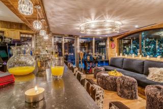 Chalet is located in the very heart of Val d'Isere - 2