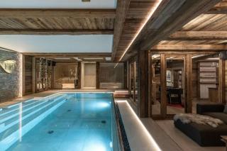 Chalet with impressive Spa and 5 BDR luxury - 0