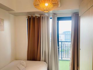 PinkDoorZ MOA Staycation at SEA Residences - 5