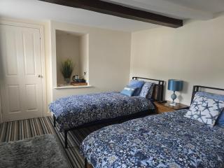 Unicorn Hotel Llanidloes - 2