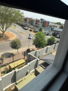 Charlsi luxury apartment - Midrand - 3