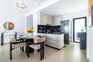 Cozy 2BR Kilimani with Workspace, GymSauna &Pool-Walk to Yaya Centre - 4