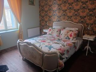 Cherry Blossom House - 1