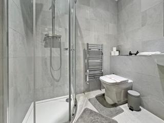 Towergate Retreat - 1