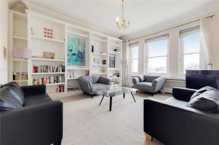 Buckingham Palace 4br Family Stay & Cathedral View - 9