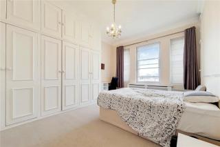 Buckingham Palace 4br Family Stay & Cathedral View - 7