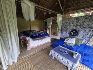 Hula Hula Bungalows - 2