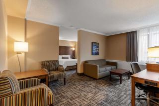 Best Western Ville-Marie Montreal Hotel & Suites - 7