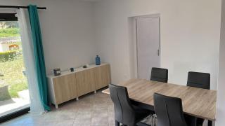 Ground floor villa with pool - 9