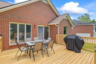 Cookeville Family Retreat 3BR Home with Yard Close to TTU & Town - 4