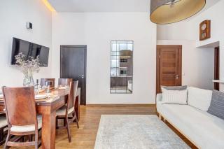 Domillion Quiet 2bdr apt w panorama & balcony B83 - 2