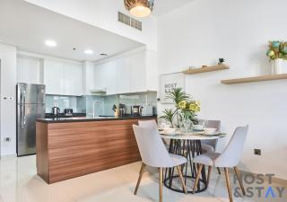 Serene 1 BR in Damac Hills - Host & Stay - 9