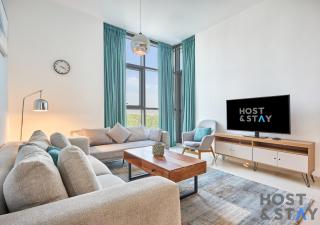 Serene 1 BR in Damac Hills - Host & Stay - 2