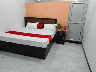 Hotel O Raj Family Restaurant & Hotels - 3