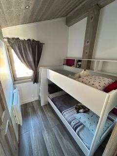 Séjour lumineux avec vue sur les cimes - 2