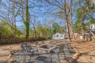 Caras Cottage - 2 miles from Sanford Stadium - 4