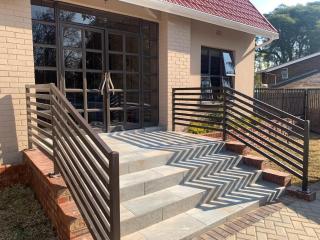 The Nelsons on 99 Smith - Dundee - 5