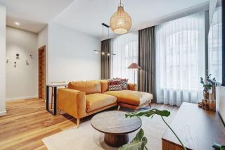 Domillion 5bdr Modern Urban Fourplex So1F - 2
