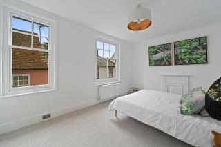 Beautiful Home at the Heart of Colchester Great for Commuters or Professionals - 8