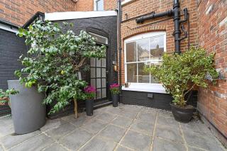 Beautiful Home at the Heart of Colchester Great for Commuters or Professionals - 5