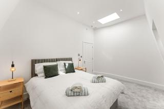 3bd Stylish Modern l FREE Parking - 6