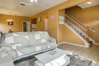 11 Mi to Dtwn Houston Pet-Friendly Home with Yard! - 1