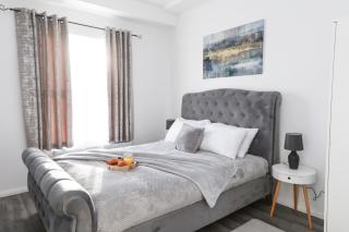 Victoria Road Apartment in Stoke - 0
