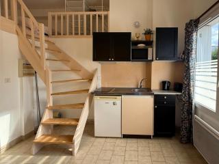 Studio cosy avec mezzanine et parking proche centre - 5