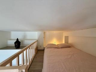 Studio cosy avec mezzanine et parking proche centre - 3