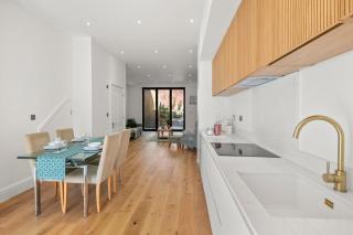 Modern 4BR Home, Ideal for Long Stays & Relocation - Coulsdon - 4