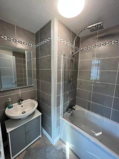 Two bedroom apartment Culloden Inverness Highlands - 7