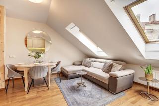 Domillion New 2bdr Old Town Amber apt Z1B5 - 1