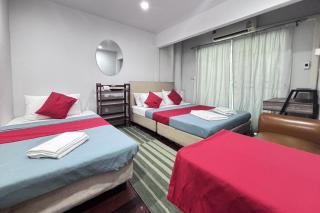 Sunshiny-BB Hostel near Punnavithi BTS station - 0