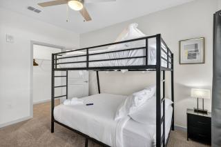 2 BR Apt |King Bed |Pool |Gym| Clse 2 Beach/Mayo - 3