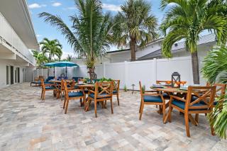 Sea Escape - Pet Friendly, Located in Siesta Key Village, Steps to Siesta Key Beach! - 7