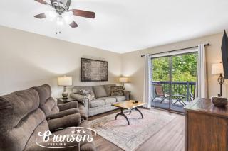Pointe Royale Resort - Lake access, Hot tub, Pools, Gym, Golfing, Trails, - 0