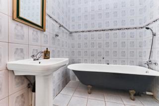 Peaceful 3-Room Melville Guesthouse with Backup Utilities for Groups & Families - 5
