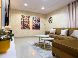Luxury 2-bed w 24h light in Magodo GRA Phase 2 - 9